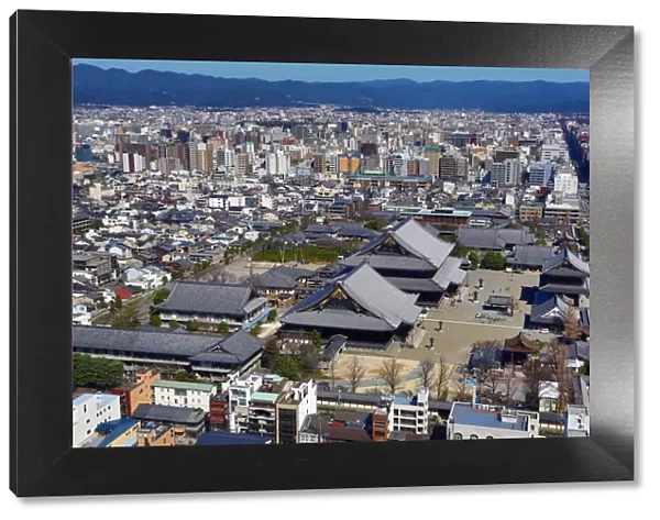 General city view of Kyoto with Higashi Honganji Temple, the Eastern Temple of the Original Vow