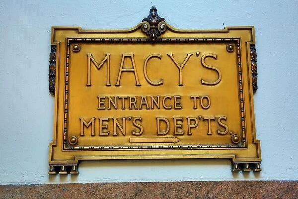 Macys, the Worlds largest department store and shop, sign, New York. America