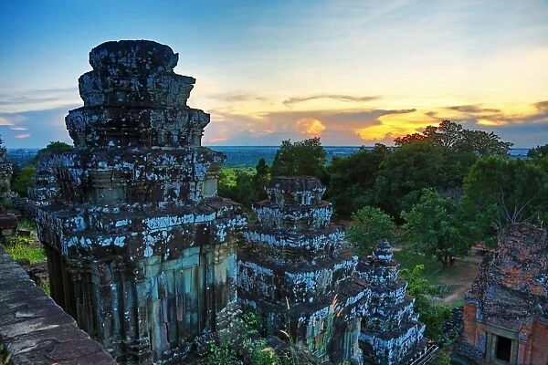 Sunset at Phnom Bakheng Temple, Angkor, Siem Reap, Cambodia