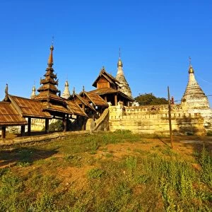 Min O Chantha Paya Group Temple Pagoda on the Plain of Bagan, Bagan, Myanmar (Burma)