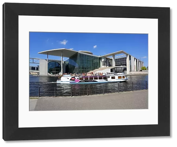 Marie-Elisabeth Luders Building in Schiffebauerdamm in the new parliament quarter and the River Spree in Berlin, Germany