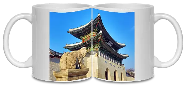 Gwanghwamun Gate at Gyeongbokgung Palace in Seoul, Korea