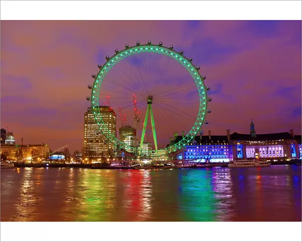 Green London Eye celebrates St. Patricks Day in London