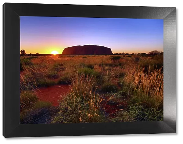 Sunrise at Uluru, Ayers Rock, Uluru-Kata Tjuta Park, Australia