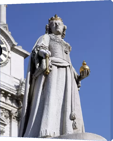 Queen Anne Statue, St. Pauls Cathedral, London