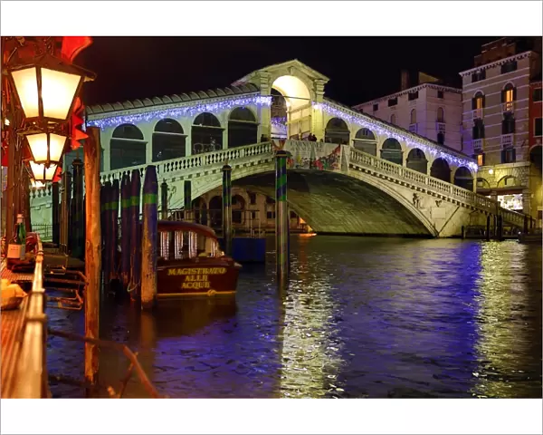 The Rialto Bridge on the Grand Canal in Venice, Italy
