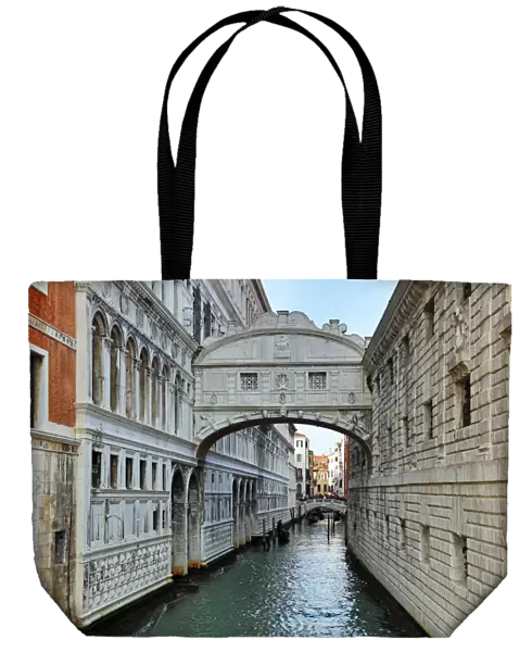 Bridge of Sighs, Ponte dei Sospiri, over a canal in Venice, Italy