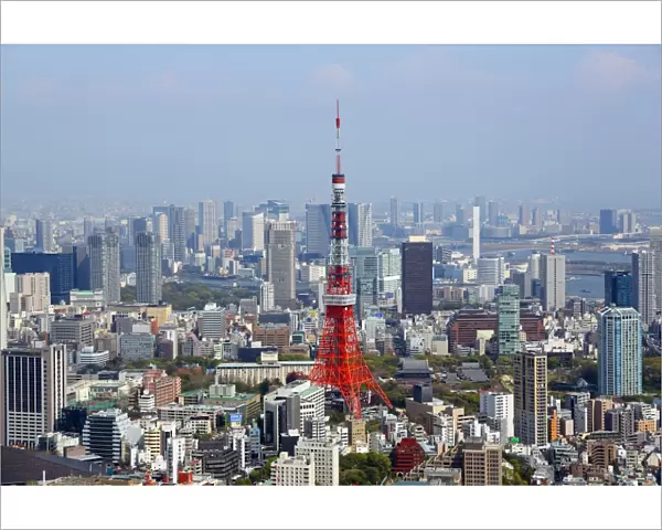 Tokyo Tower and the city skyline in Tokyo, Japan