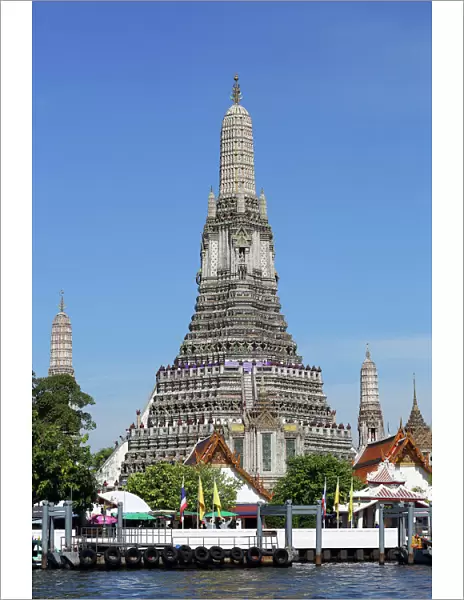Wat Arun, Temple of the Dawn, Bangkok, Thailand