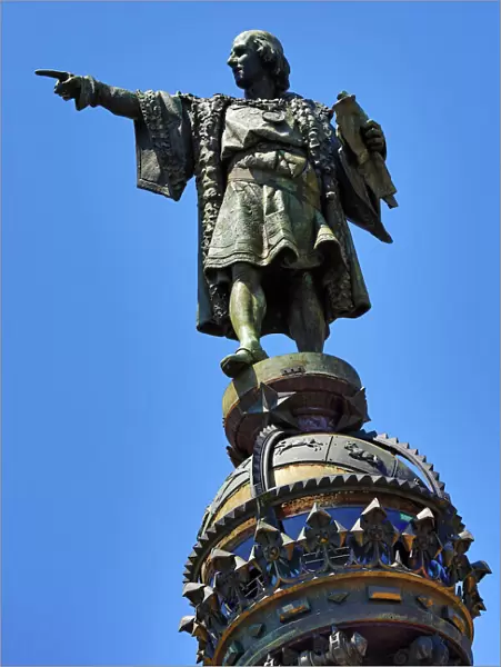 Statue of Christopher Columbus on La Colonne Colomb, Barcelona, Spain