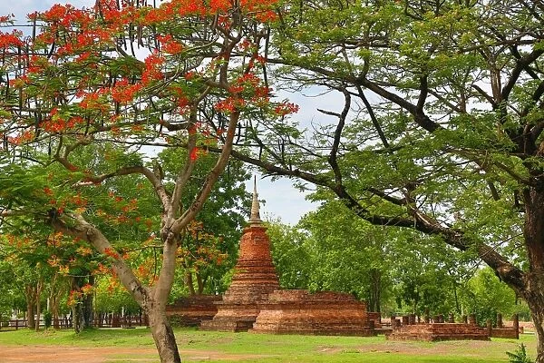 Chedi in Sukhotai Historical Park, Sukhotai, Thailand
