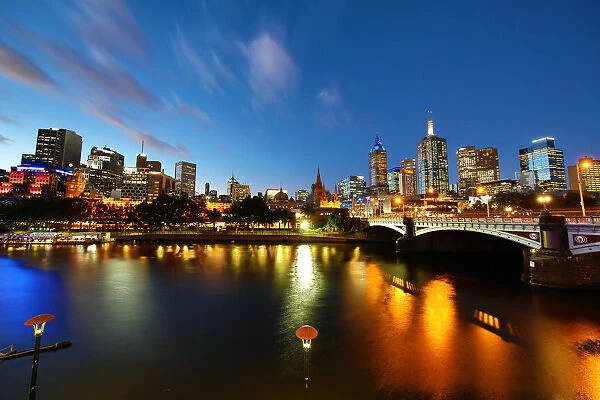 City skyline of Melbourne and the Princes Bridge over the Yarra River, Melbourne