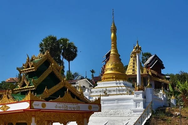 Gold stupa of Nga Htat Gyi Pagoda, Yangon, Myanmar