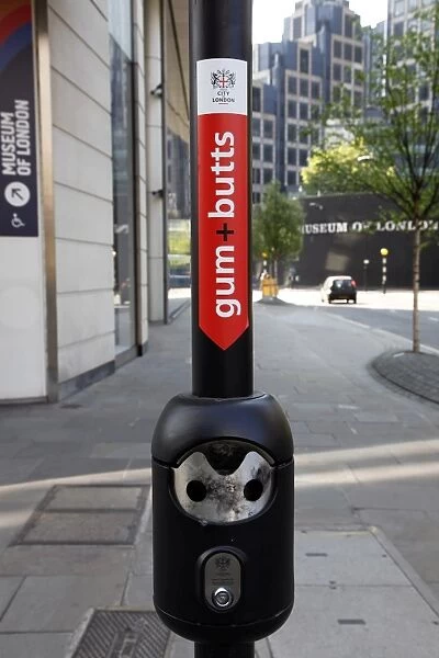 Gum butts ashtray in London