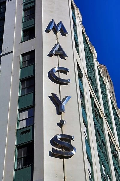 Macys, the Worlds largest department store and shop, sign, New York. America