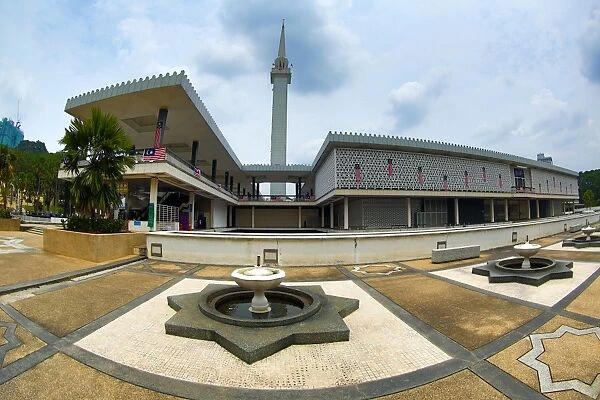 Masjid Negara National Mosque of Malaysia in Kuala Lumpur, Malaysia