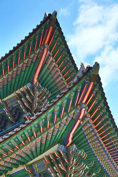 Roof of Geunjeongjeon Hall Throne Room at Gyeongbokgung Palace in Seoul, Korea