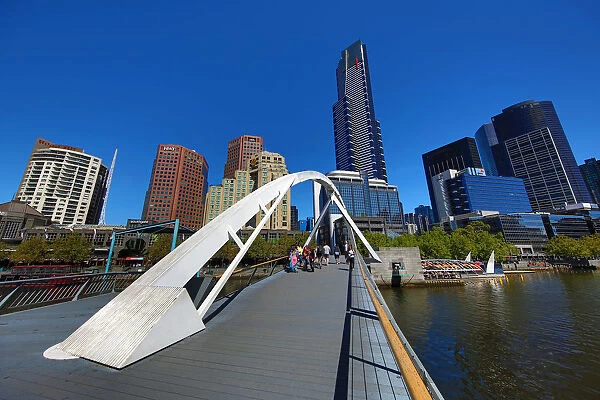 Southbank Pedestrian Bridge over the River Yarra and the Eureka Tower, Melbourne