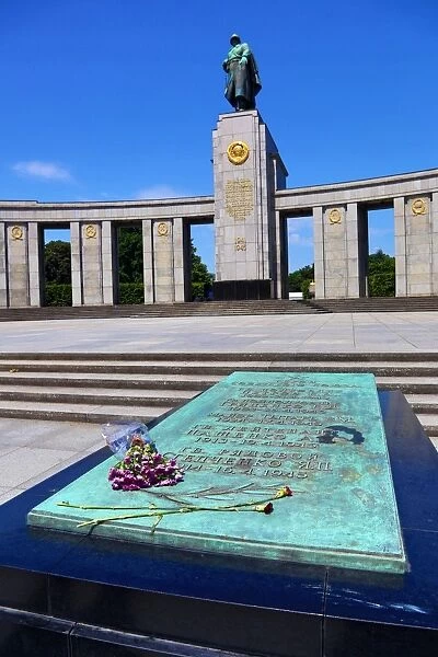 Soviet War Memorial, Tiergarten, Berlin, Germany