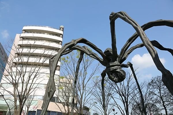 The statue of a giant spider called Maman in Roppongi Hills, Tokyo, Japan