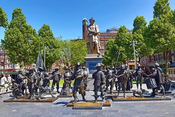 Statue of Rembrandt in Rembrandtplein Square in Amsterdam, Holland