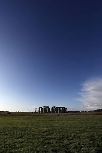 Stonehenge circle of standing stones, Wiltshire