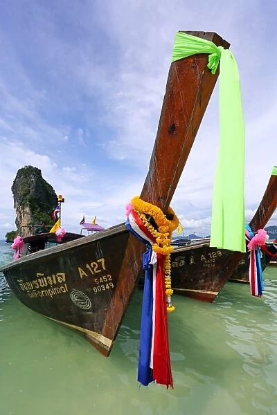 Traditional Thai long tail boat, Poda Beach, Krabi, Phuket, Thailand