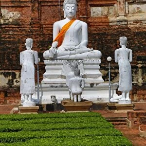 Buddha statues at Wat Yai Chaimongkol Temple, Ayutthaya, Thailand