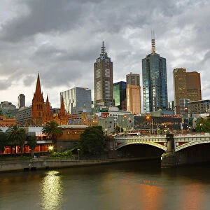 City skyline of Melbourne and the Princes Bridge over the Yarra River, Melbourne