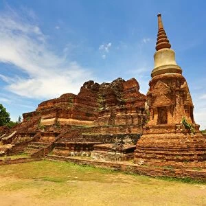 Ruins of Wat Mahathat (Wat Maha That), Ayutthaya, Thailand
