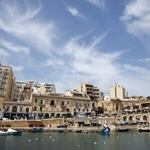 Spinola Bay, St. Julians, Malta