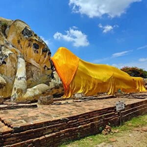 Temple of the Reclining Buddha Statue, Wat Lokayasutharam, Ayutthaya, Thailand