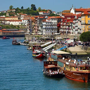 Tourist boats on the River Douro in Porto, Portugal
