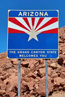 America Collection: Arizona state sign on the border between Nevada and Arizona in the USA