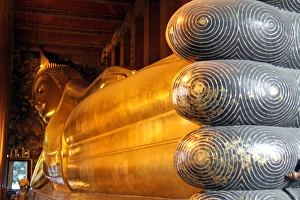Golden Buddha statues at Wat Pho temple, Bangkok, Thailand