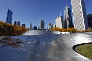 Images Dated 21st October 2012: BP Pedestrian Bridge, Chicago, Illinois, America