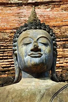 Sukhotai, Thailand Collection: Buddha statue, Wat Mahathat temple, Sukhotai, Thailand