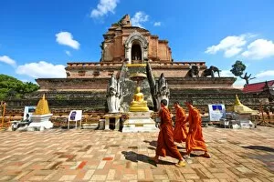 Images Dated 12th November 2016: Buddhist Monks at Chedi at Wat Chedi Luang Temple in Chiang Mai, Thailand