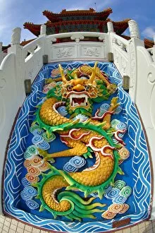 Kuala Lumpur Collection: Dragon face decoration at the Thean Hou Chinese Temple, Kuala Lumpur, Malaysia