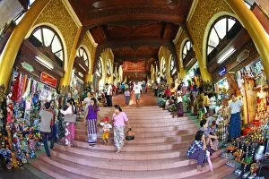 Images Dated 28th January 2016: Entrance of the Shwedagon Pagoda, Yangon, Myanmar