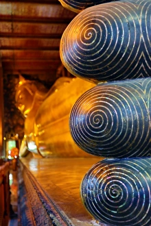 Reclining gold Buddha statue, Wat Pho temple, Bangkok, Thailand