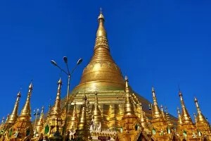 Images Dated 28th January 2016: Gold stupa and spires at the Shwedagon Pagoda, Yangon, Myanmar