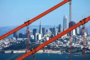 San Francisco Collection: Golden Gate Bridge and city skyline, San Franciso, California, USA