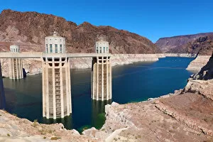 Images Dated 22nd September 2018: Hoover Dam on the border between Nevada and Arizona in the USA