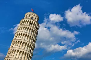 Images Dated 3rd September 2019: Leaning Tower of Pisa and clouds, Pisa, Italy