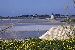 Images Dated 26th March 2012: Marsala Salt Pans, Sicily, Italy