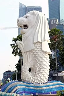 Singapore Collection: Merlion statue in Merlion Park in Singapore, Republic of Singapore