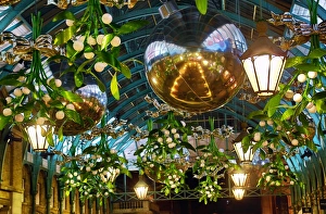 Mistletoe Christmas decorations & lights, Covent Garden, London Mistletoe Christmas decorations & lights, Covent Garden, London