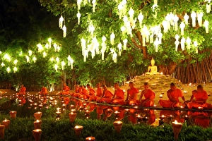 Monks celebrate Loy Krathong at Wat Phan Tao Temple, Chiang Mai, Thailand