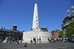Amsterdam Collection: National Monument in Dam Square, Amsterdam, Holland
